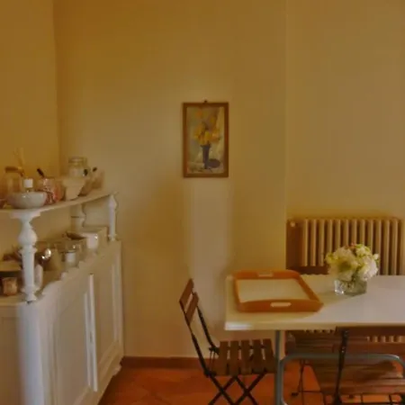 Bed and Breakfast Tenuta Ajrale 4*