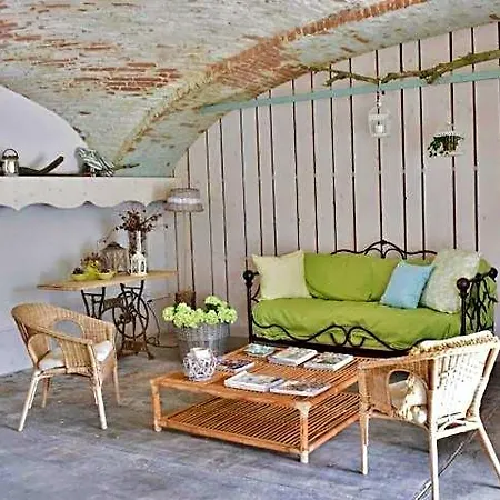 Tenuta Ajrale فندق مبيت وإفطار