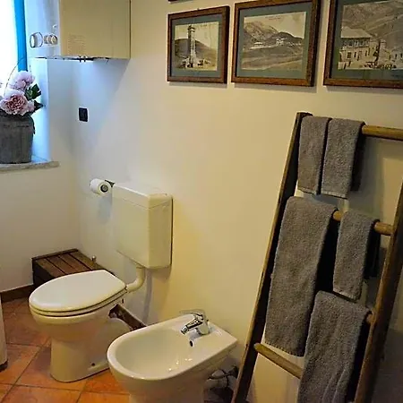 Tenuta Ajrale Bed & Breakfast Vigone