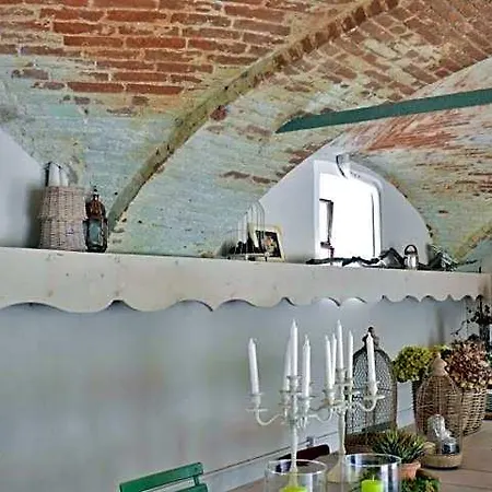 Tenuta Ajrale Bed & Breakfast Vigone