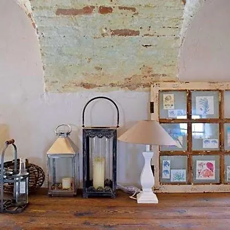 Bed & Breakfast Tenuta Ajrale 4*