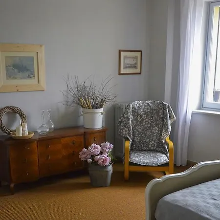 Tenuta Ajrale B&B 비고네